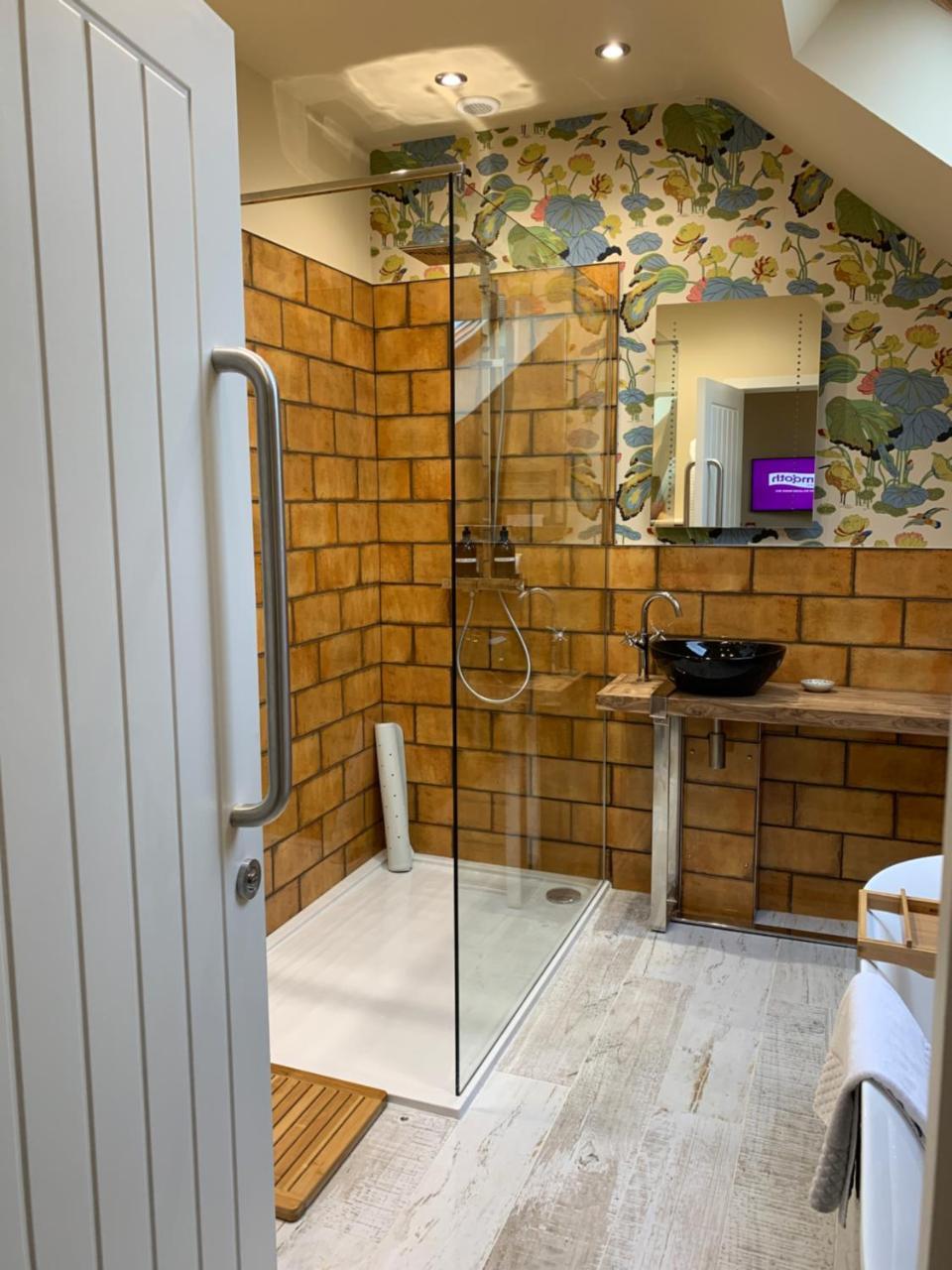 No33 Thornham Boutique Suites Экстерьер фото