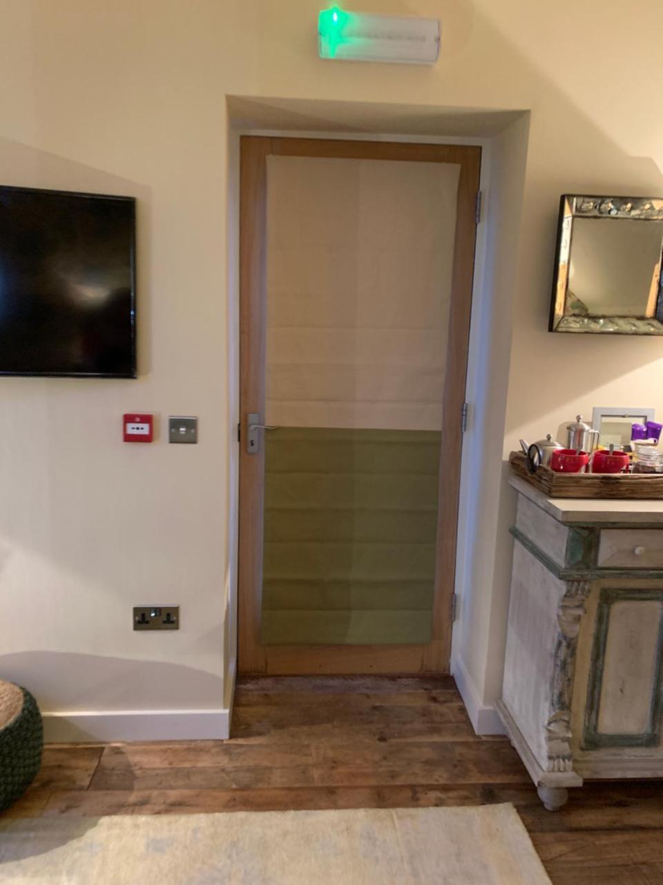 No33 Thornham Boutique Suites Экстерьер фото